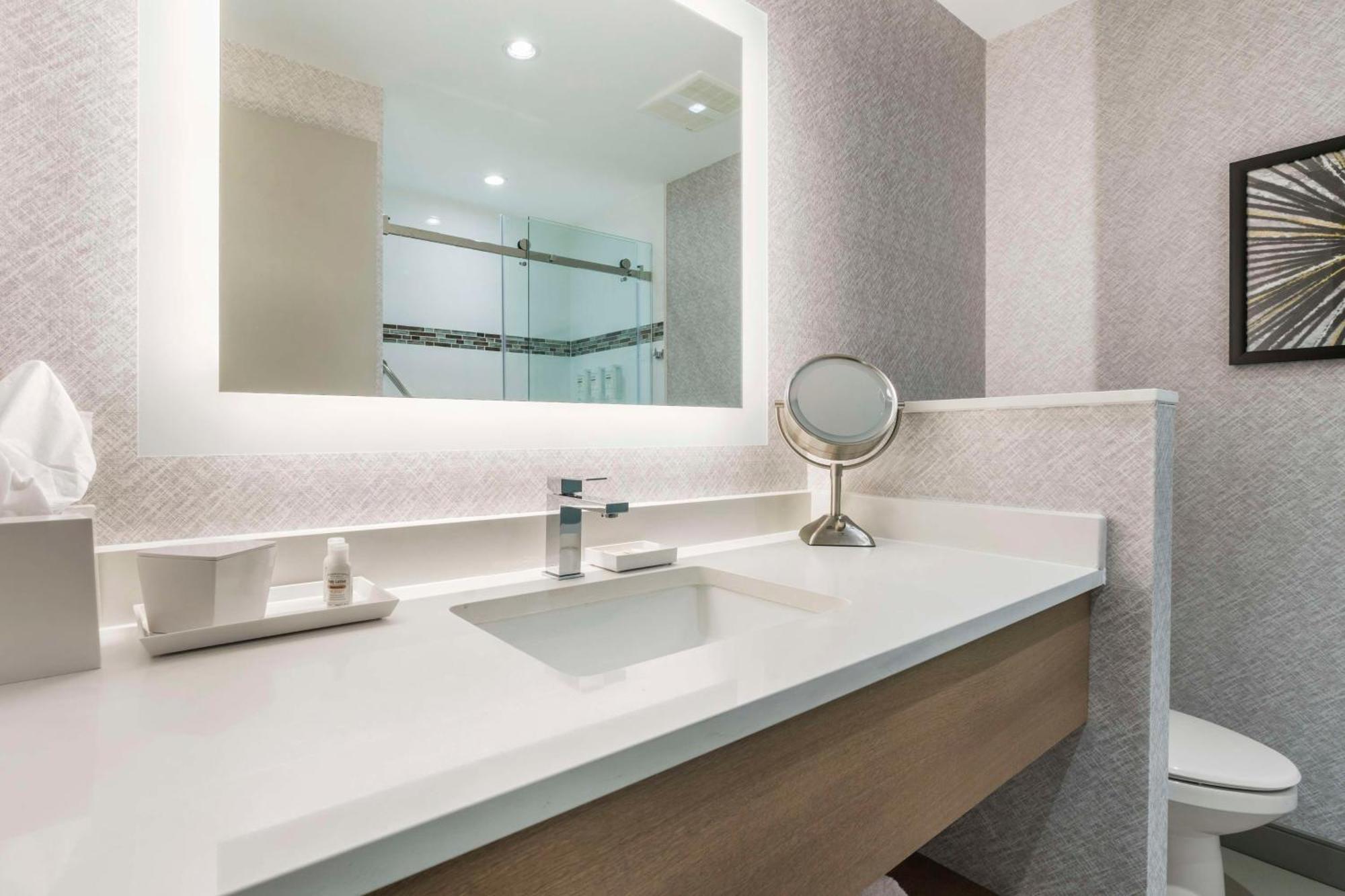 Best Western Premier Route 97 فيرنون المظهر الخارجي الصورة